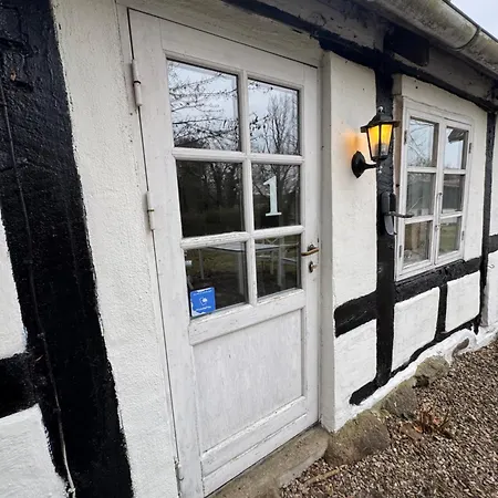 Skelby Praestegard Lej 1 *
